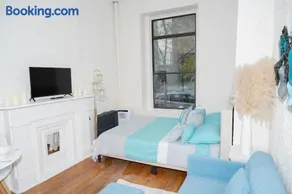 New York84 Charming3 Upper West Side Apartment - Image 4
