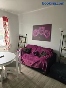 3 Bedroom house, close to woodland, chesterfield and peak District - Image 3
