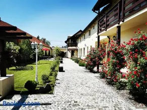 Pensiunea Casa Moga - Image 1