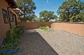 White Lotus House - Image 4