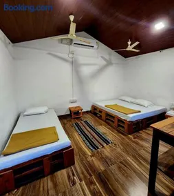 The Coco Leaf Cafe - Image 3