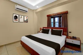 Deluxe Apsara Tourist Homes - Image 1