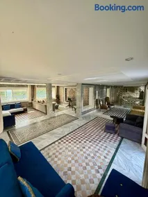 Dar Émeraude Charm and Pool in La Marsa - Image 1