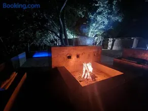 Lazy River Retreat - Image 2