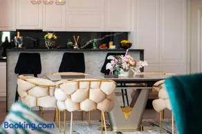 The Penthouse - Image 5