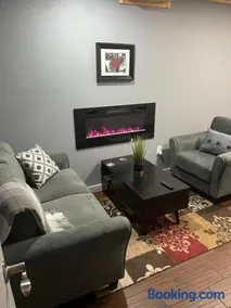 Modern Garden Suite with Ultra-Fast Fiber Near Stowe - Image 3