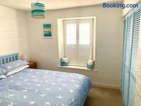 Newlyn Harbour Cottage - Image 3