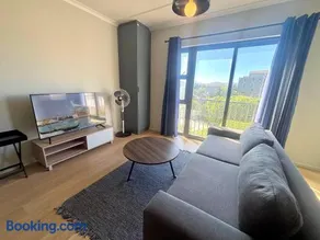 Cape Mae Apartment Hotel - Image 5