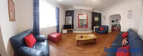 Large countryside home - Image 1