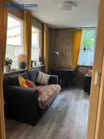 Ruime Chalet i/h bos met grote tuin en zwembad - Image 1