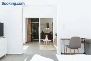 Athena City Apartment - Image 1