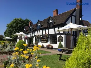 The Fountain Inn Tenbury Wells - Image 1