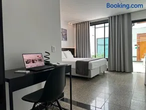 Status Elegance Hotel - Image 2