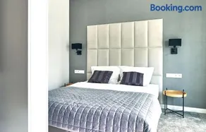 MENNICA RESIDENCE SUITE APARTMENTS - Image 2