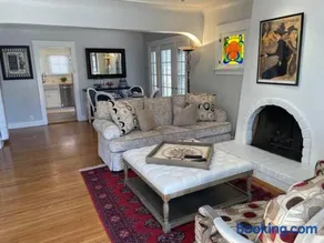 The Heart of Belmont Shore - Image 3