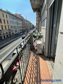 Apartment Navigli Milano - Image 4