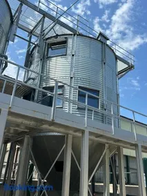 Barley silo on working farm with padel courts - Image 2