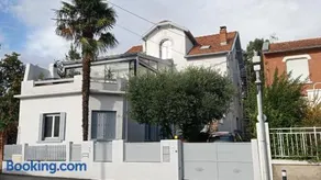 80 m2 appartement indépendant, 4 personnes et plus, piscine et jardin Direct Gare Aéroport - Image 2