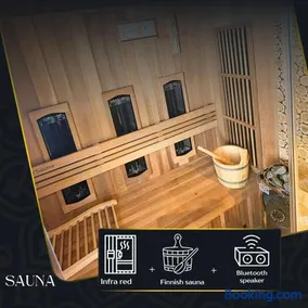 Tiny room with wellness - Image 3