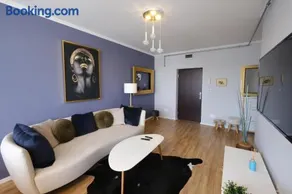 Urbanna Premium - private parking included - Image 1