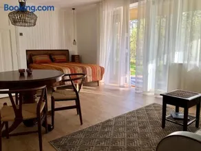 Sea View Studio Apartments by the Beach - Image 4