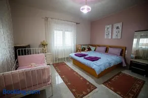 Eleni's GuestHouse - Image 5