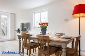 The Old Butcher's Cottage - Image 3