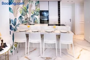 751, RENOVATED 2 Beedroom Apartment, Second line of the beach, Wifi, ParkingING - Image 1