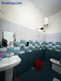 ROOMS Near Airport Gaharwar Homes - Image 3