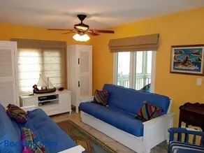 Beautiful Apartment with Terrace - Image 5