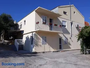 Apartmani Bezek - Image 1