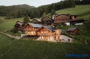 Lominus Dolomites Luxury Chalets - Image 4