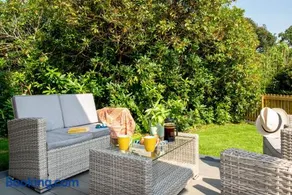 Luxury Country Cottage - Apple Pie Luxury Escapes - Image 2