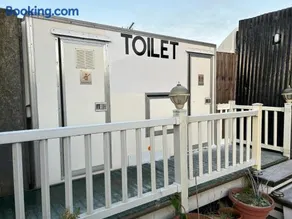 Dolafon farm luxury glamping cabin with hot tub - Image 2