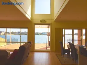 King House - Image 4