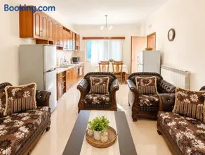 Countryside Villa - Image 2