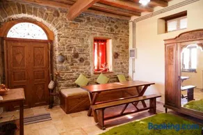 "Iali" Cottage House - Image 1