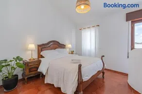 Blue House Burgau - Image 1