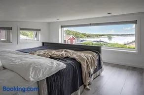 New villa, 45sqm, 2 bedrooms, loft, 80m from beach, fantastic views & very quiet area - Image 1