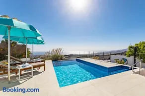 "NEW" Deluxe designer Villa Infinity, with Panoramic sea views,own exclusive heated private pool, subtropical gardens - Image 3