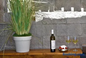 Luxury Flat with Heated Pool & Jacuzzi - Image 3