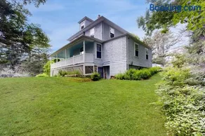 Century-old oceanfront home with wraparound porch - walk downtown, dogs OK - Image 1