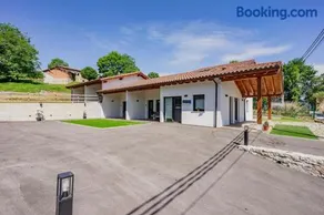 Apartamentos el Caneyón - Image 2