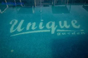 Unique Garden Hotel - Image 2