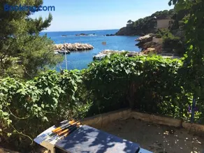 Cabanon Sur L eau - Image 1