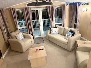 Seaside Lodge Retreat- Sleeps 6- Wifi- FreeParking - Image 2