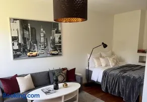 New Luxurious Cozy Furnished Apartment - Image 2