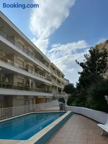 Tossa Veran – 100m Playa, Parking y Wifi, piscina - Image 3