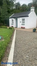 Half Pint Cottage - Image 2