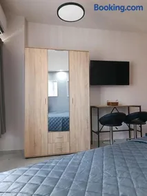 Central Studio in Veria - Image 4